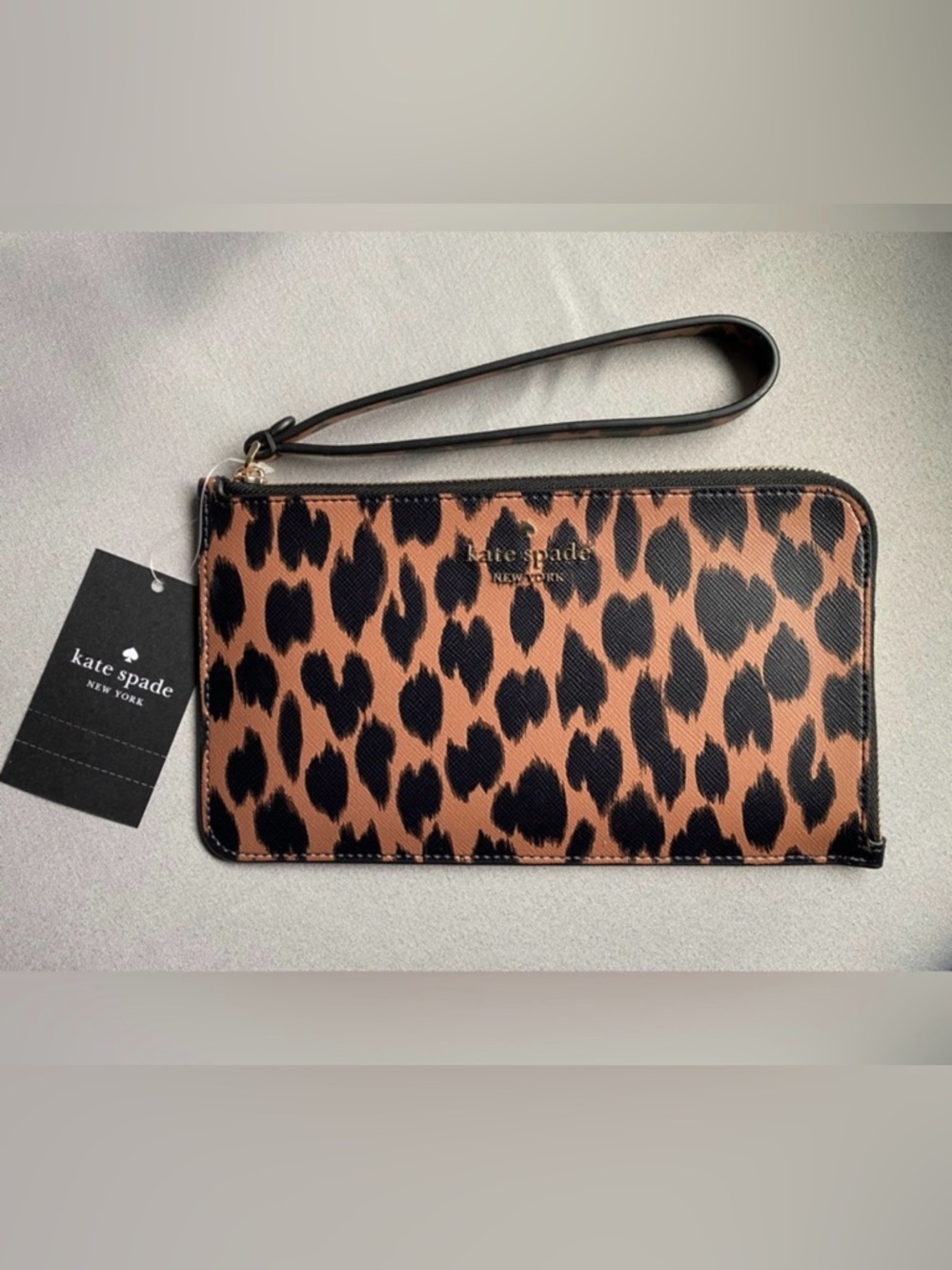 Kate Spade Lucy Leopard Wristlet NWT Saffiano Zip Clutch Animal Print Wallet